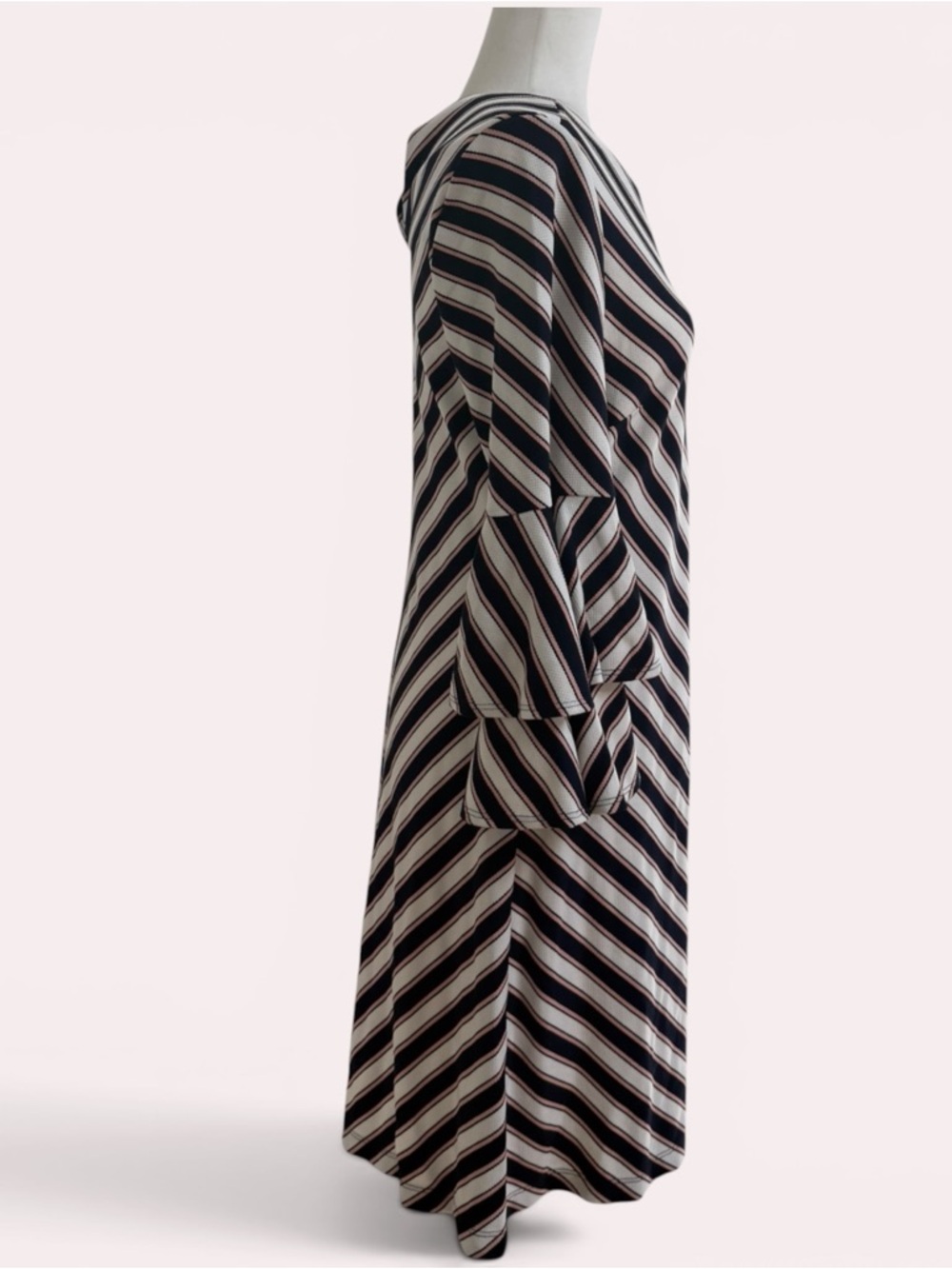 NWT Eci Striped V‑Neck Bell‑Sleeve Dress,‎ Size L, MSRP $98 - Picture 3 of 7